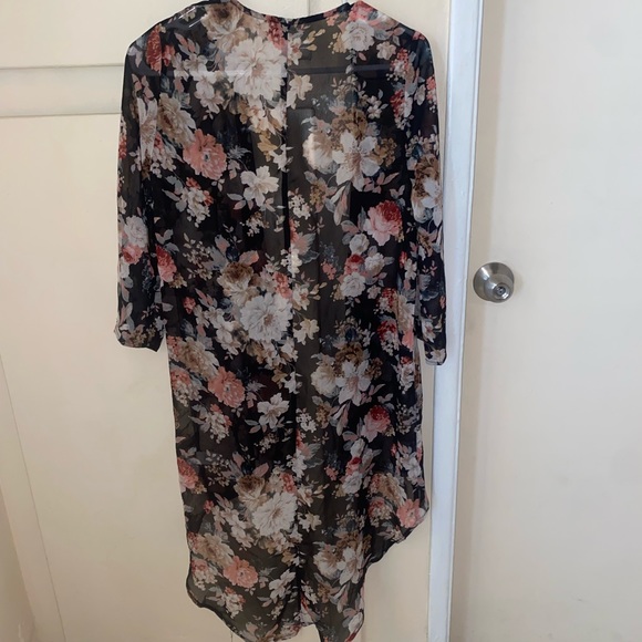 BUNDLE OF 4 KIMONOS SIZE S - Picture 2 of 8